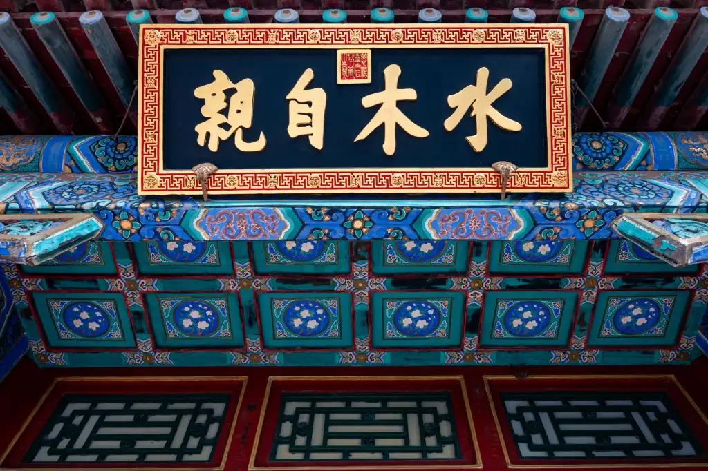 2024年HMI选型指南：高亮工业触摸屏性能参数对比