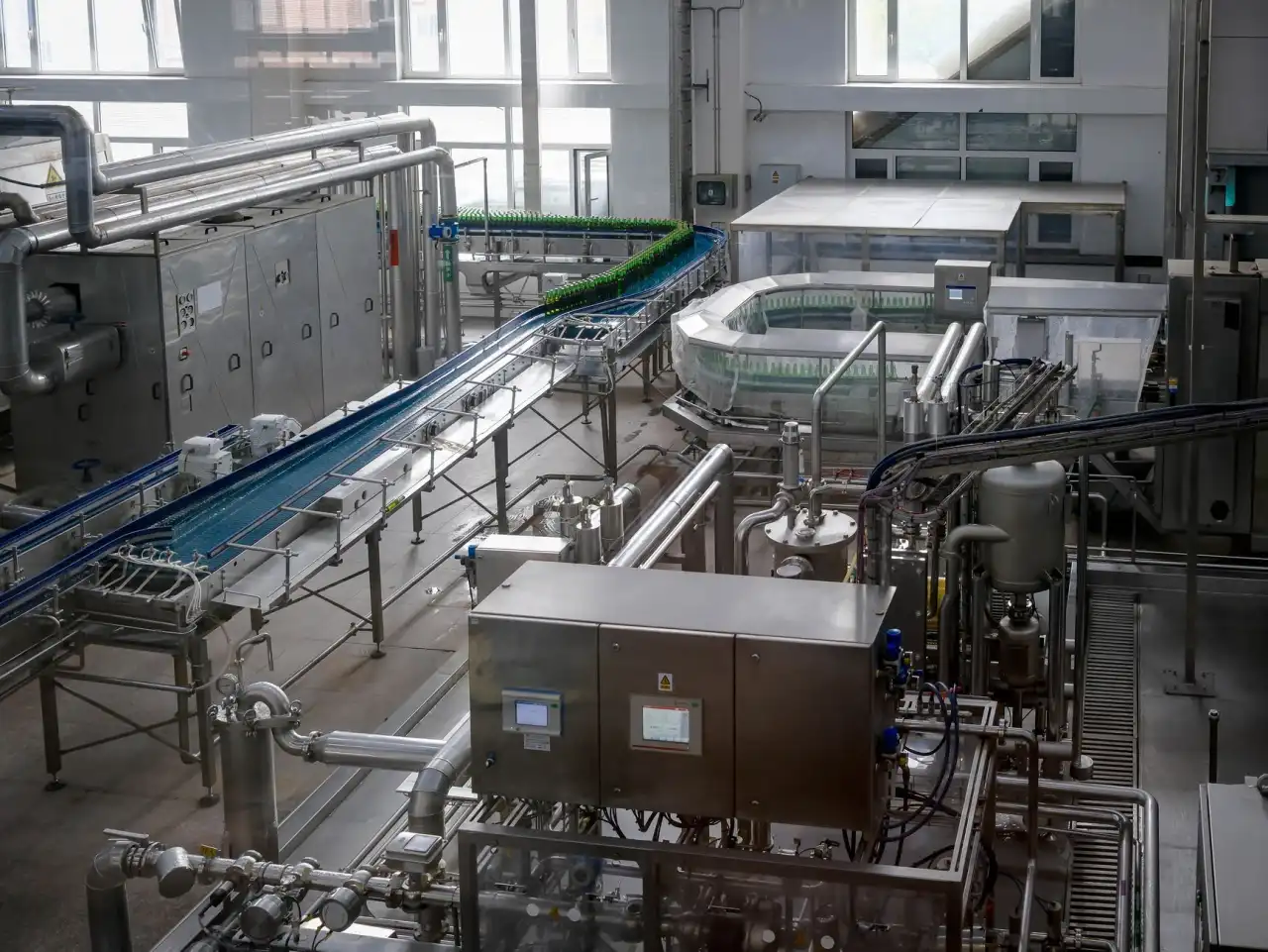工业触摸屏与文本显示器在自动化设备中的选型要点对比