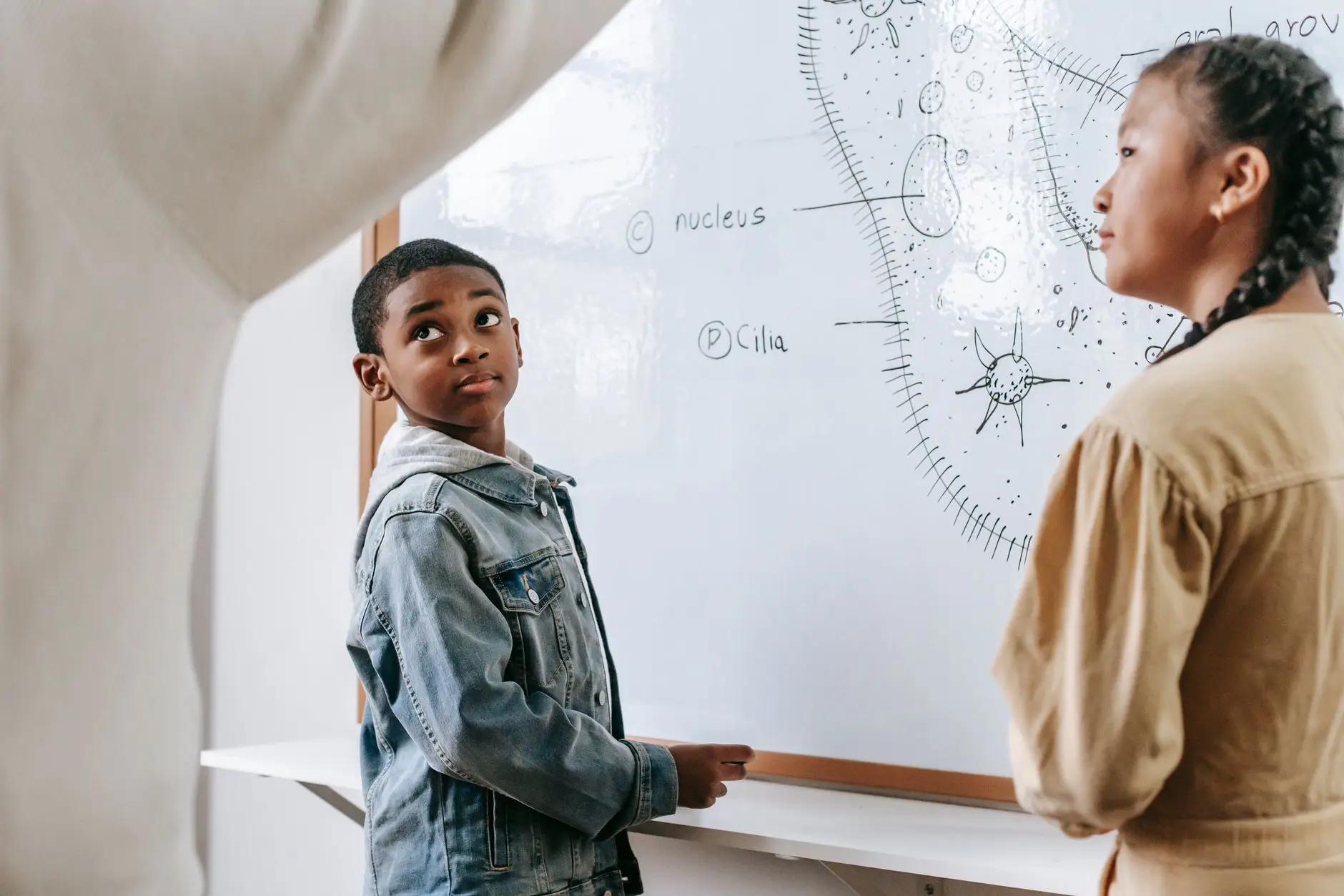 工业触摸屏在高温高湿环境下的稳定性测试方法