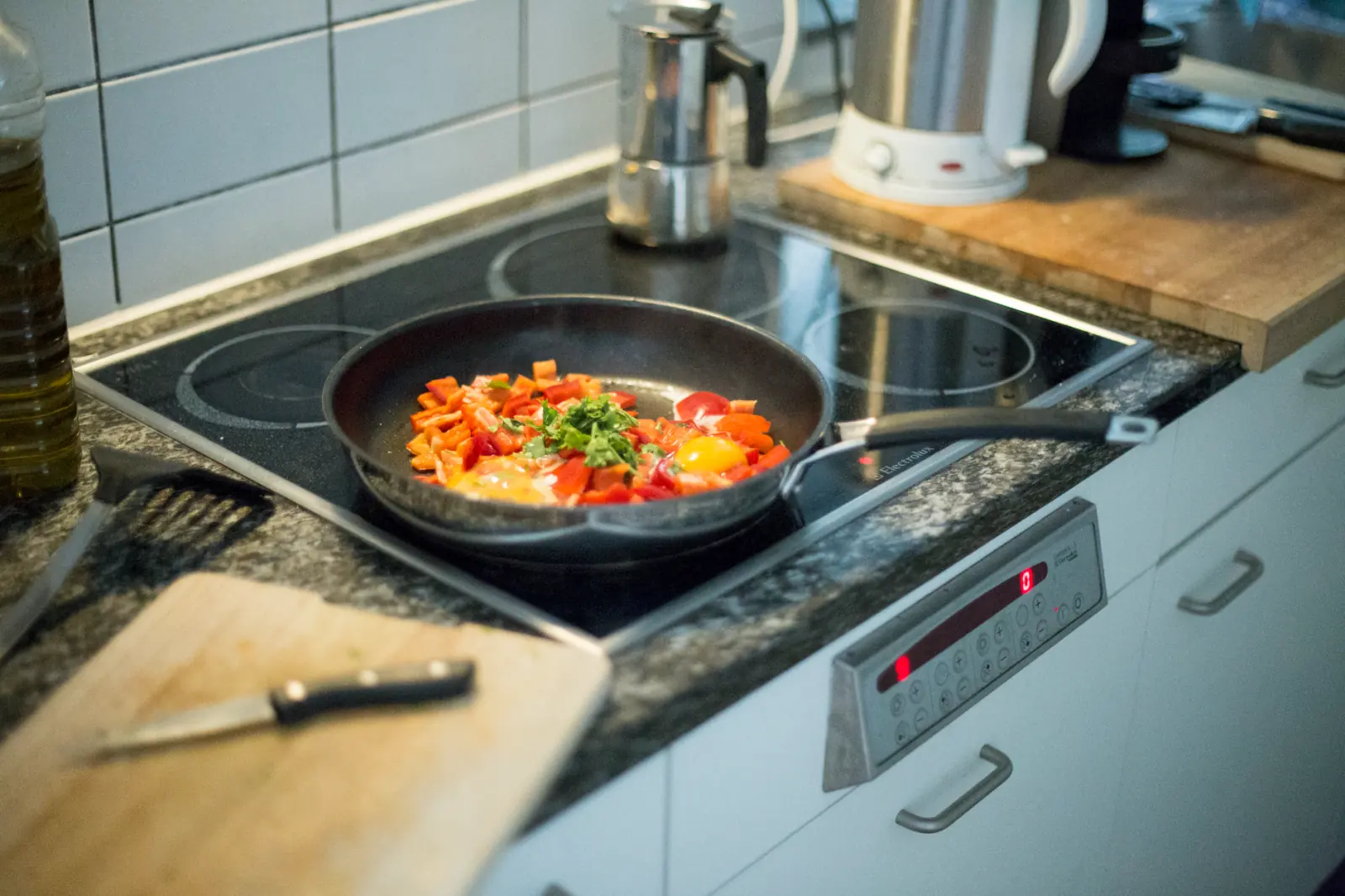 上海奥昌时HMI产品高亮显示技术助力恶劣工况应用